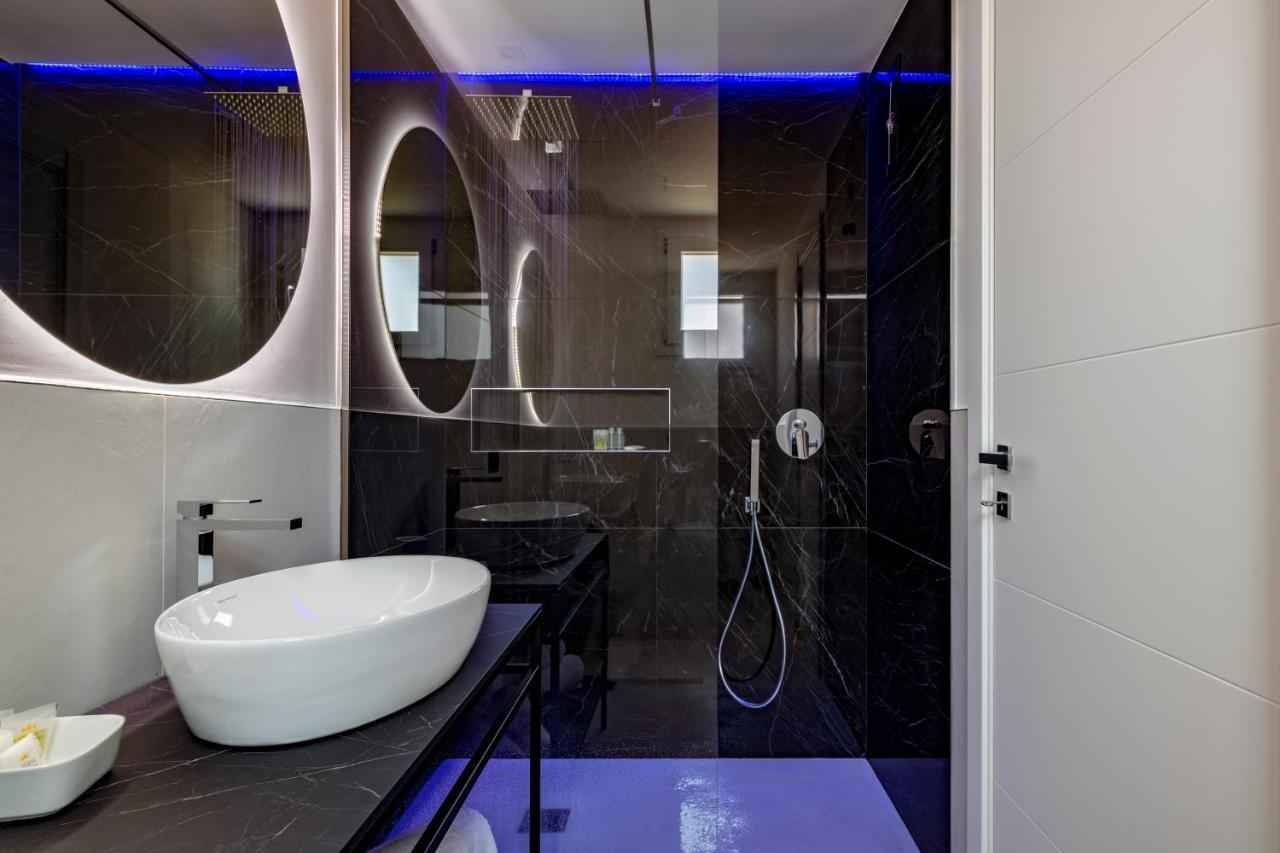 Cara A Bentu - Charming Rooms Tortolì Exterior foto